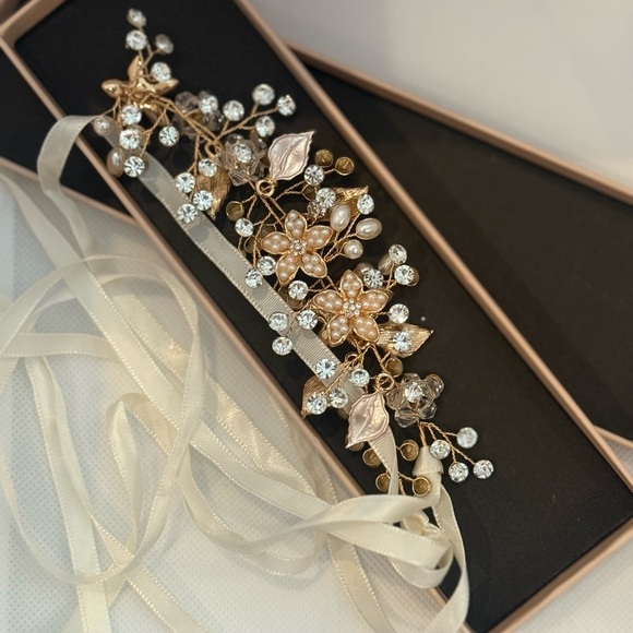 SWEETV Handmade Gold Flower Girl Headband – Pearl & Crystal Halo – NWT - Picture 11 of 14